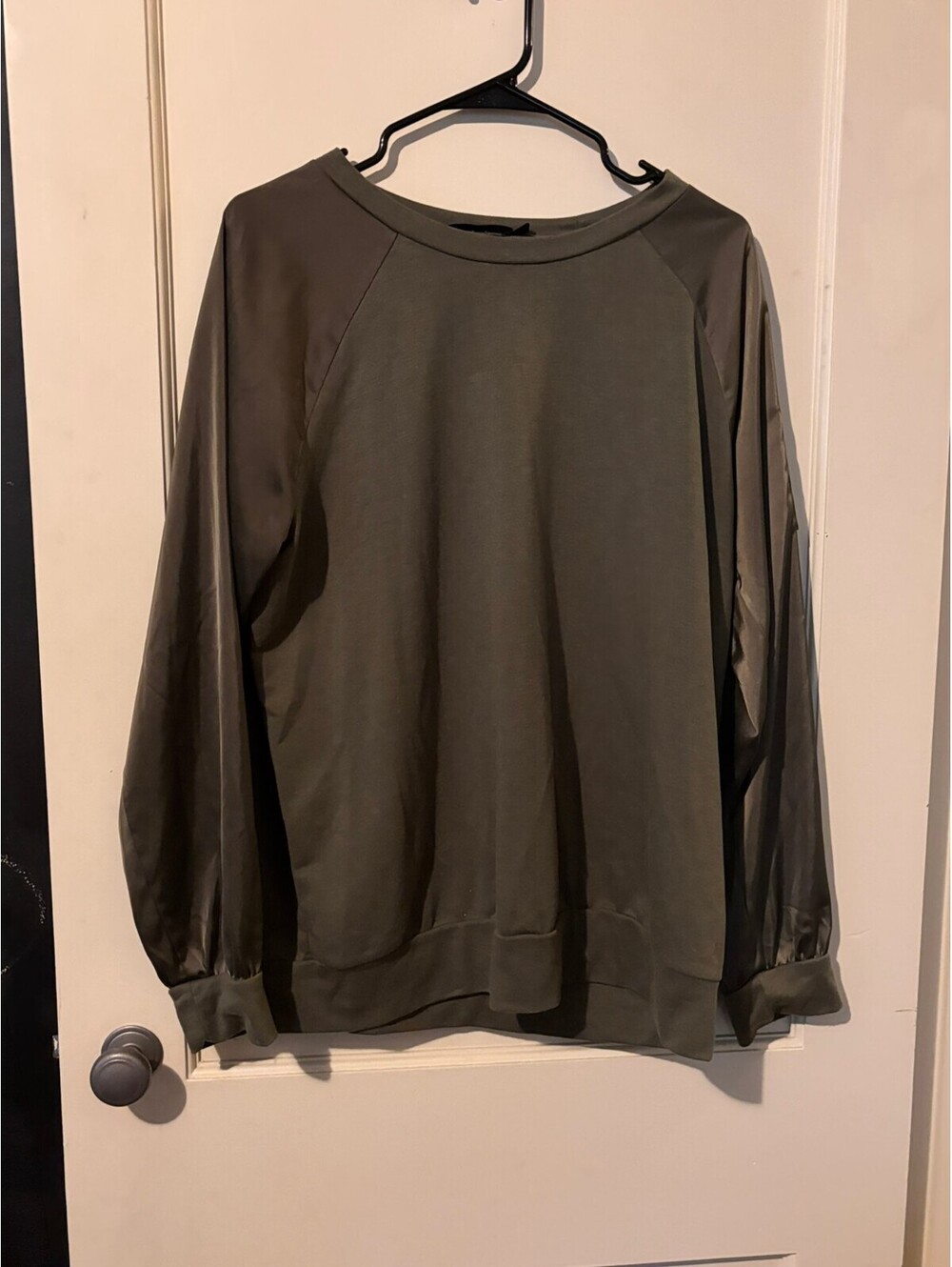 Doe & Rae Olive Green Sweatshirt with Satin Sleeves and Zipper Detail, Size L